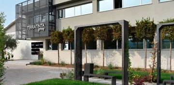 Optimizing ceramic warehouse logistics with WMS software