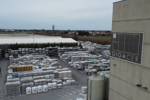 Gigacer - An agile and efficient warehouse flow management system